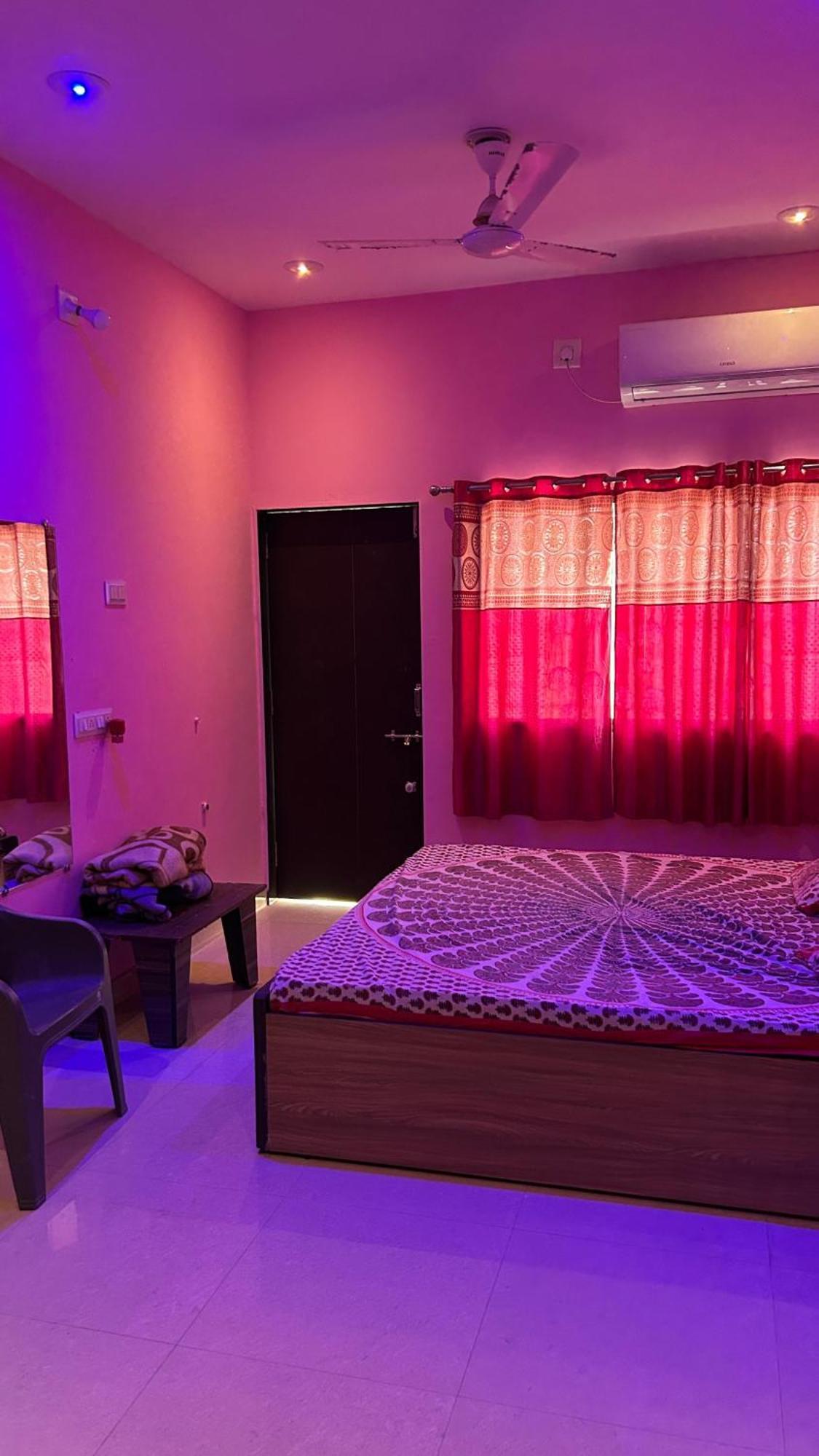 Dwarka Home Stay 2 Only Family Exterior photo